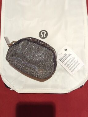 Lululemon NWT Everywhere Belt Bag Nano Glitter